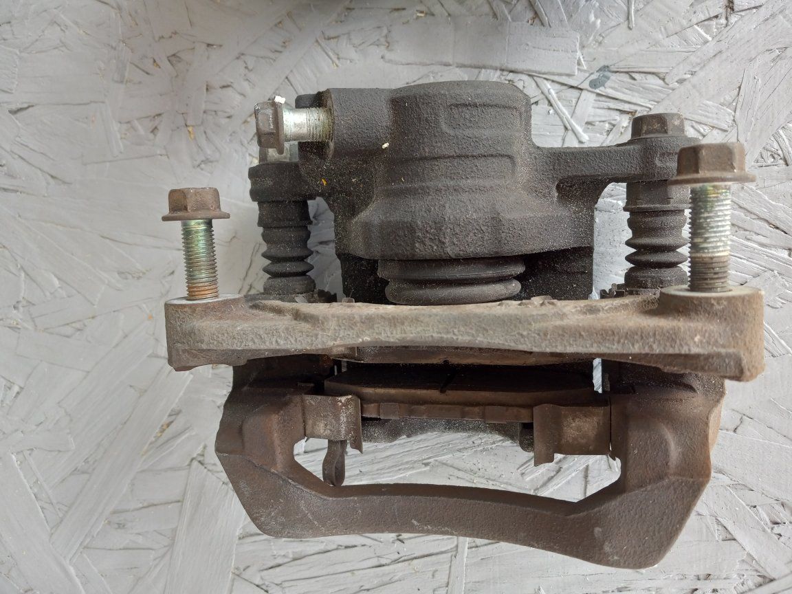 Main image 5