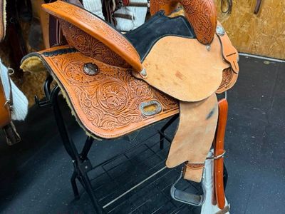 15" High Horse by Circle Y - Barrel saddle