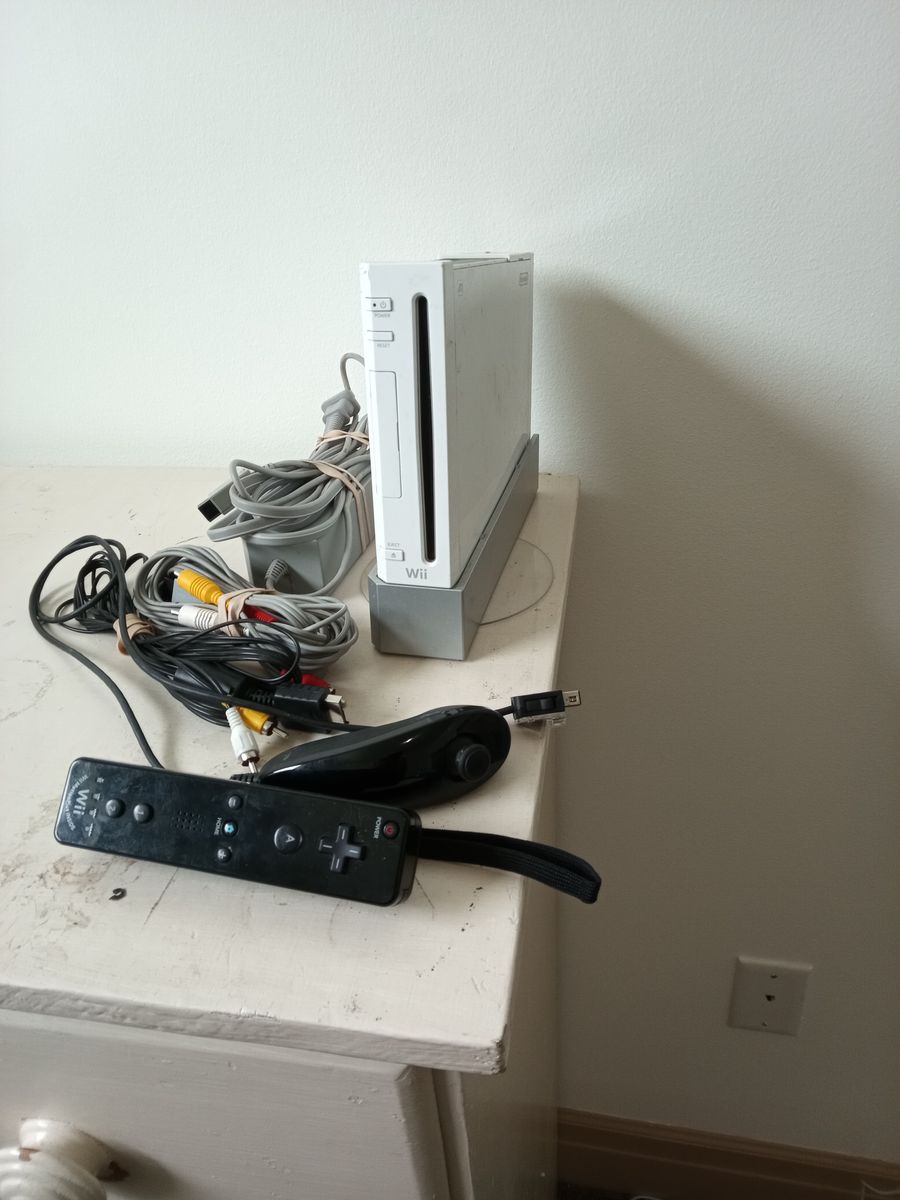 Wii console-would trade for unlocked iPhone