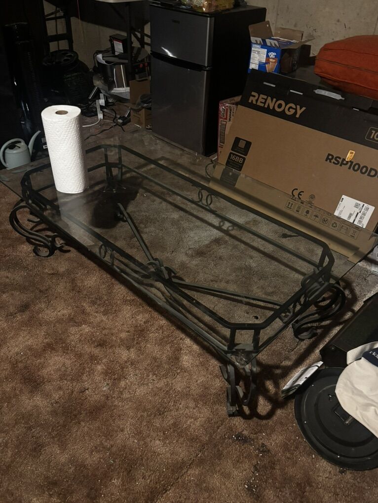 outdoor furniture table