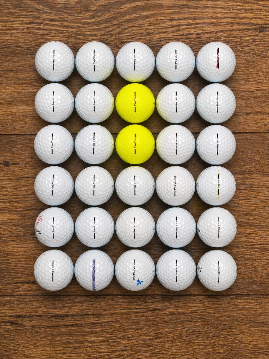 35 Titleist ProV1/ProV1x