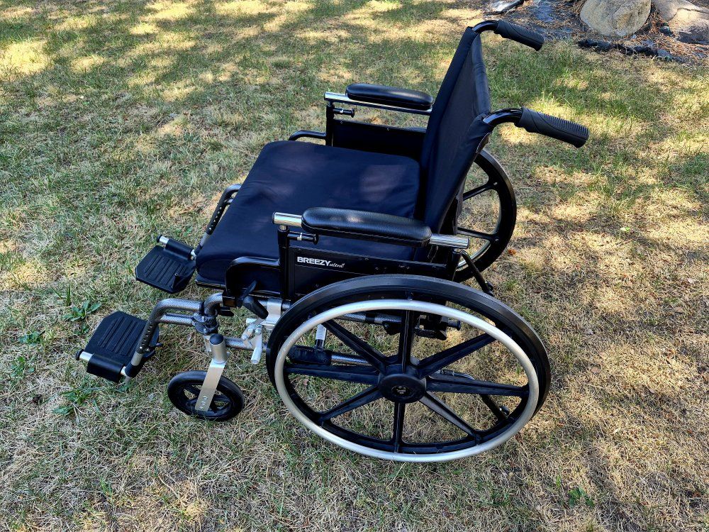 Main image 6