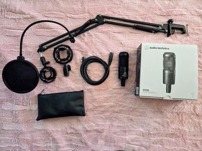 Audio-Technica AT2035 Condenser Microphone Bundle