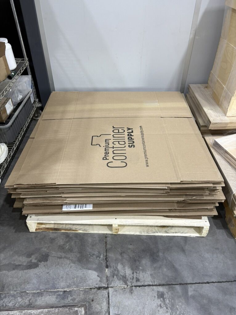 Cardboard Boxes Many Sizes