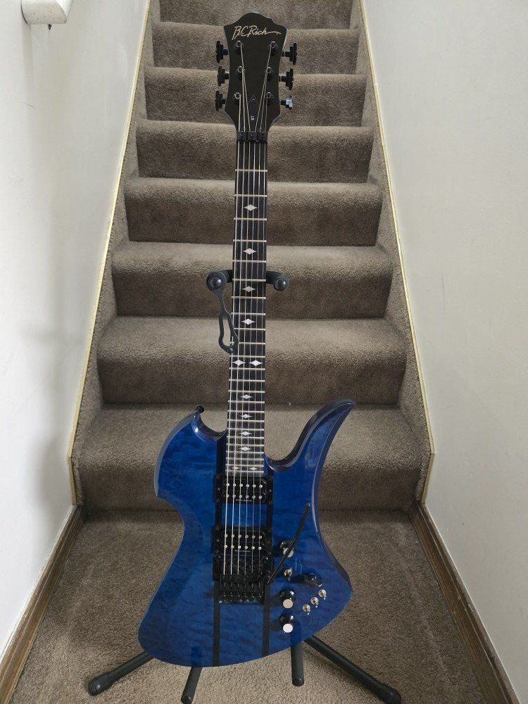 BC Rich Mockingbird