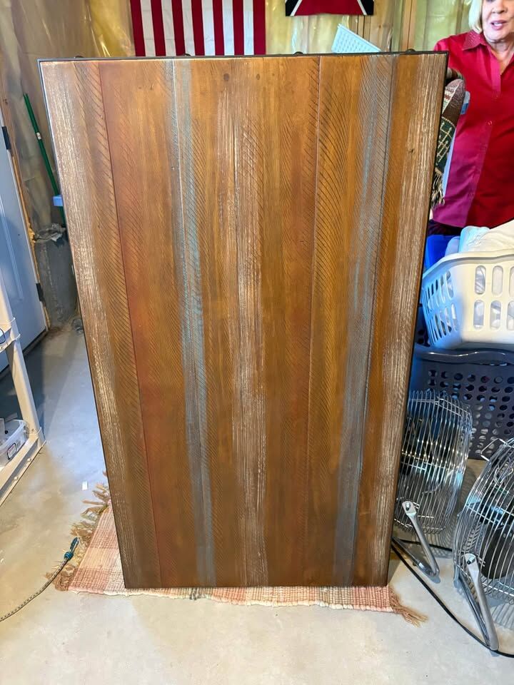 Omexey Home Furnishing Coffee table with wheels. $250 cash/venmo in Draper