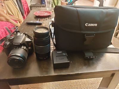 Canon DSLR camera eos rebel T6