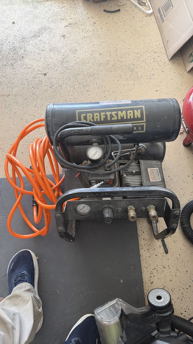 Craftsman Professional 4 Gallon 150 PSI Air Compressor