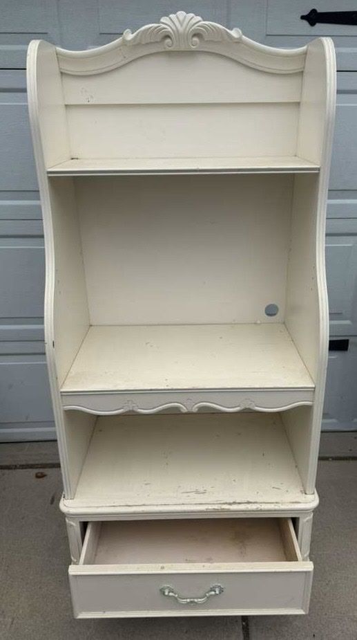 Darling shelf