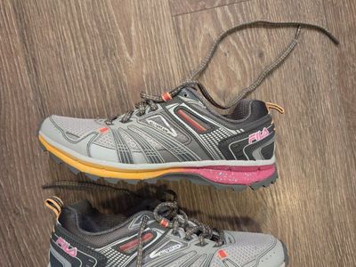 Fila Women's All-Terrain Trail Running Shoes Grey/Pink/Orange, Women's Size 9