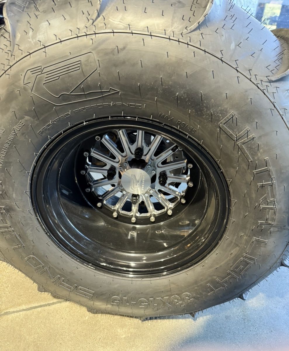 Packard Performance Element silver by ultra light rims/ Sand light Paddle Tires