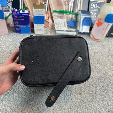 Black Faux Leather Makeup Vanity Case Train Case with Mirror and USB Light