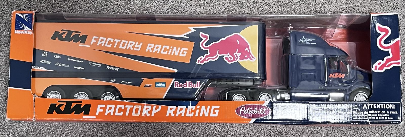 NewRay KTM Factory Racing Red Bull Peterbilt Toy Truck 1:32 Scale Model Hauler