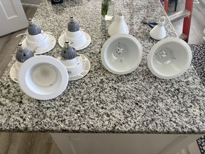 FREE- White 6" Recessed Can Lights: 5 LED, 2 Traditional - Good Condition