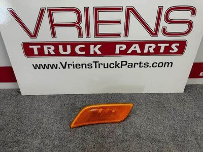 Right Peterbilt Turn Signal Lamp, Part # P541212100R