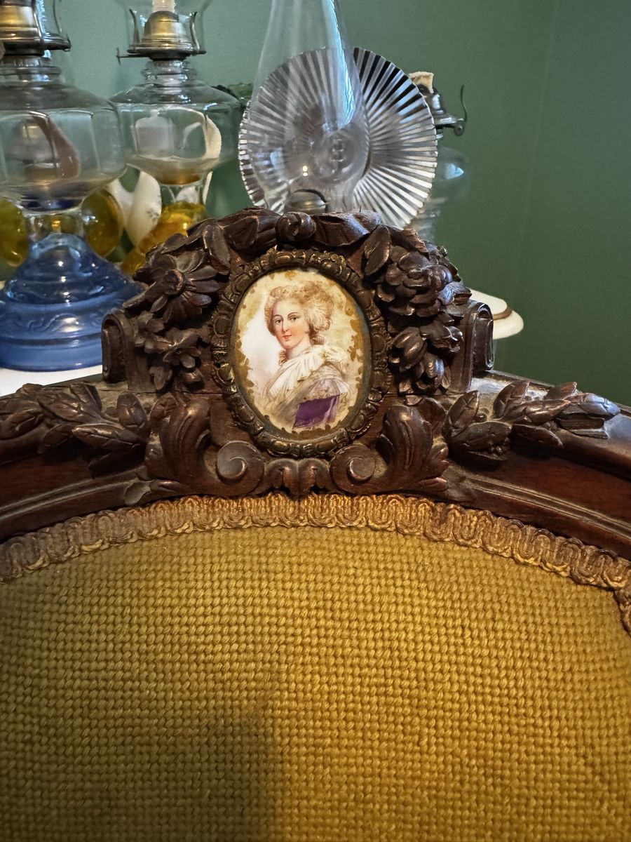Main image 4