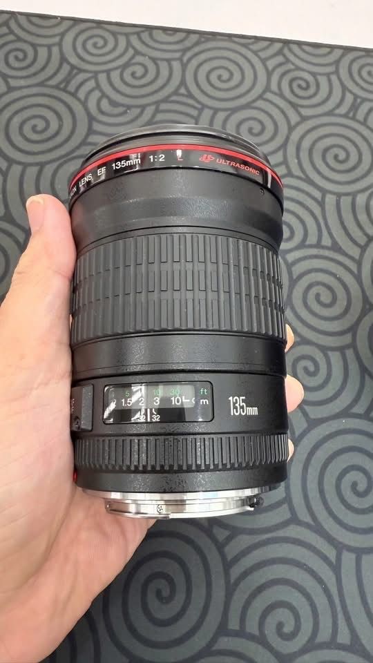 Canon 5d iv ef 135mm