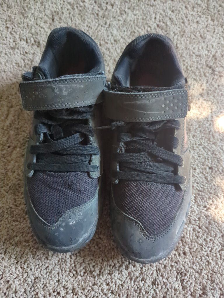 Five Ten Stealth Rubber Clipless Mountain Bike Shoes - US size 8