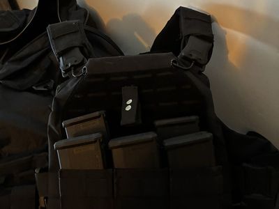 Airsoft quick release vest