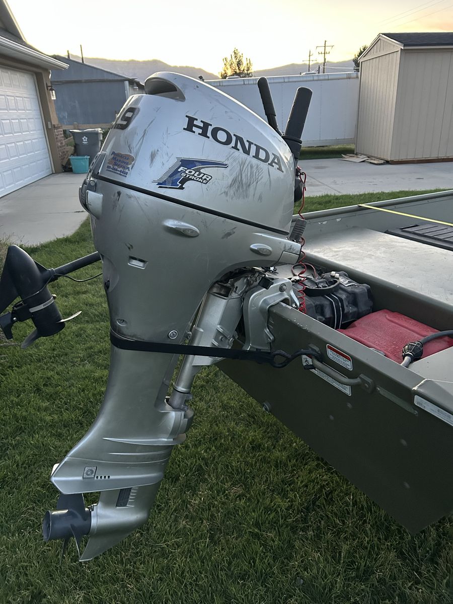 Honda 9.9 hp boat motor