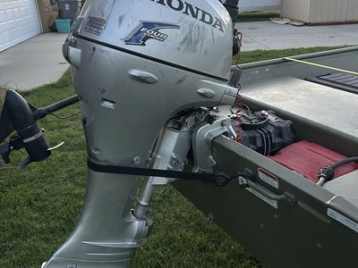 Honda 9.9 hp boat motor