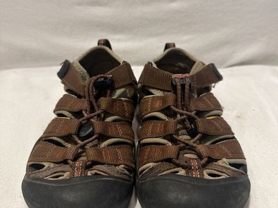 Keen youth, size 2 brown waterproof, hiking sandals