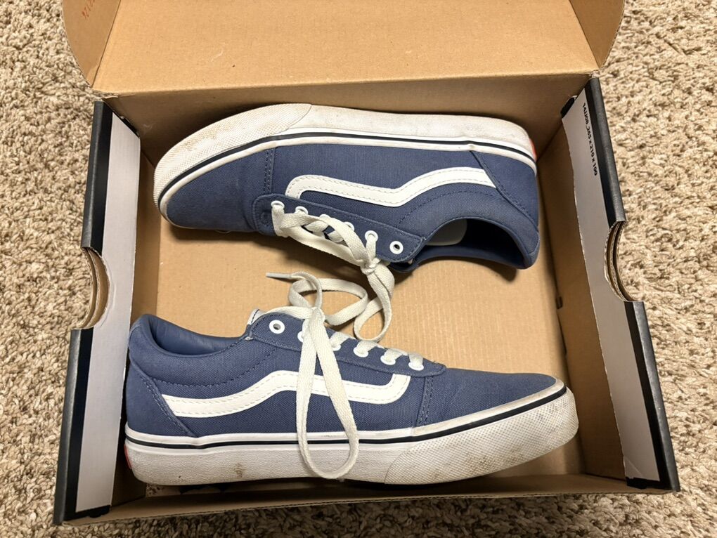 Size 4Y blue vans