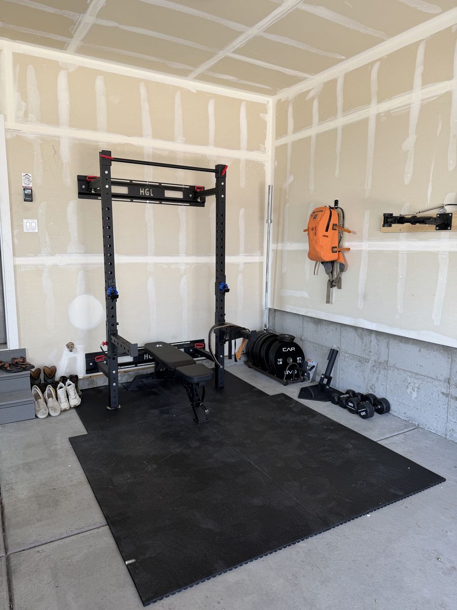 BRAND NEW IN BOX Homegrown Lifting HGL Wall Mounted Foldable Squat Rack