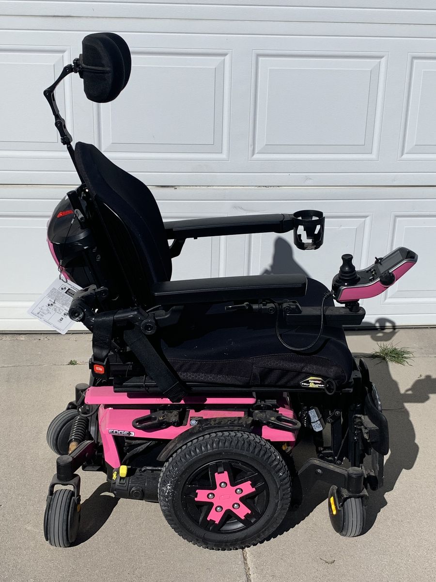 Edge 3 power wheel chair