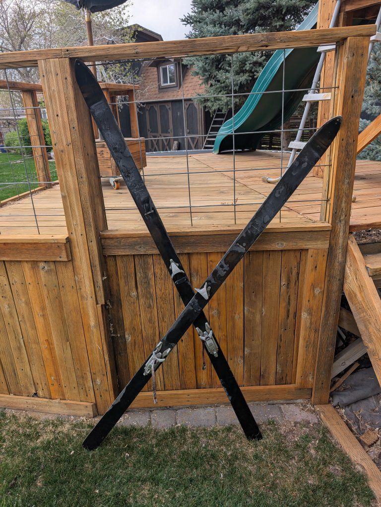 Vintage Skis