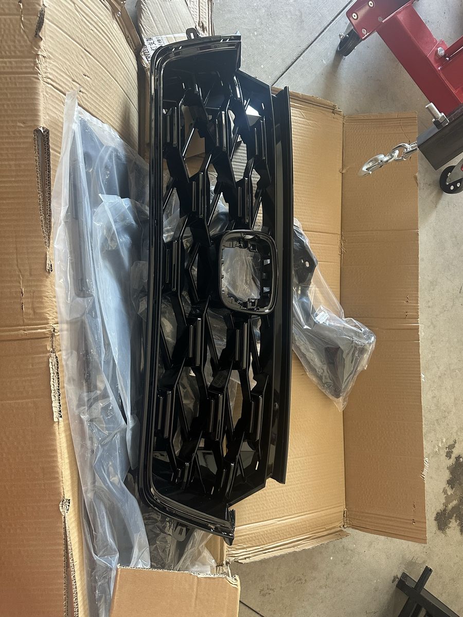 23-24 Honda CRV Upper Grill Sport Hybrid
