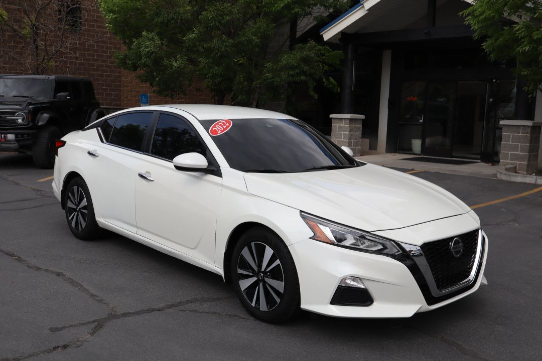 2022 Nissan Altima 2.5 SV