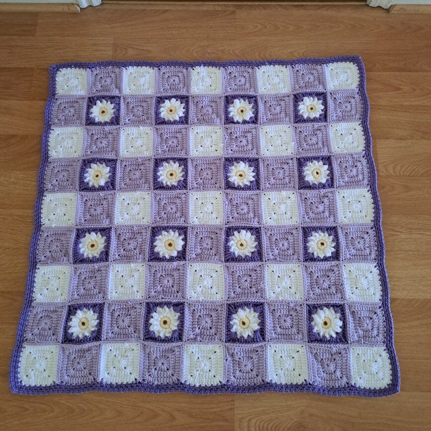 Beautiful granny square baby blanket