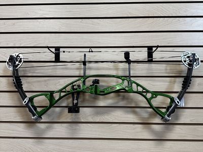 Hoyt Vixen Compound Bow - Green - Cam & 1/2 Plus System
