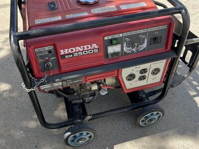 Honda EM 3500S It Works Very Good