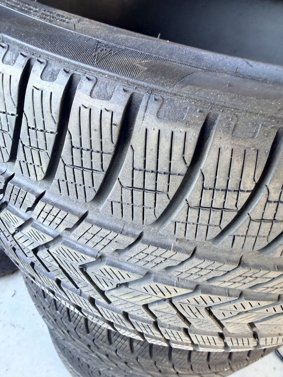 Brand new all season / snow tires for BMW X5
