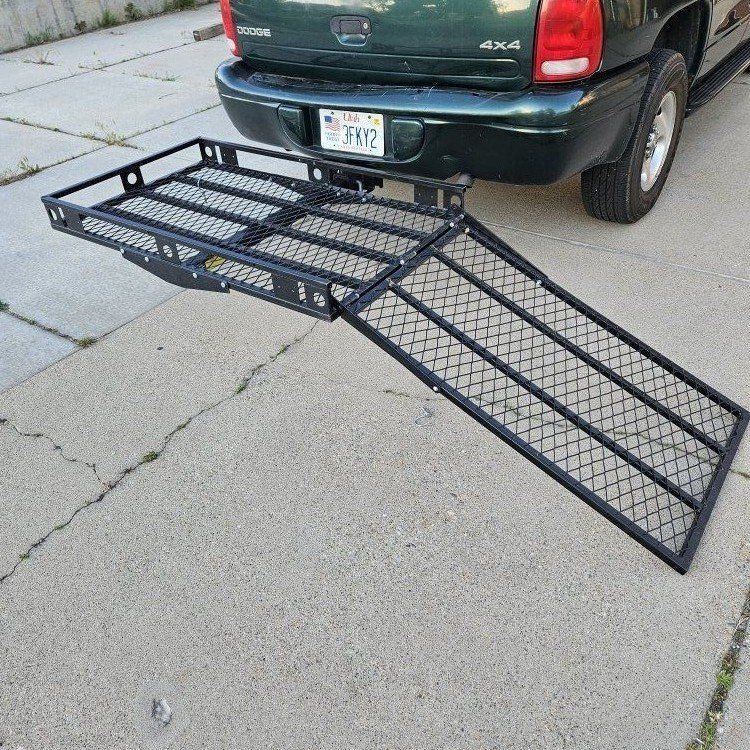 HITCH HAULER WITH RAMP!