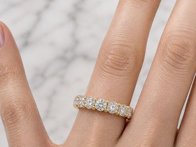 Wedding band 14k yellow gold 1ct (lab)