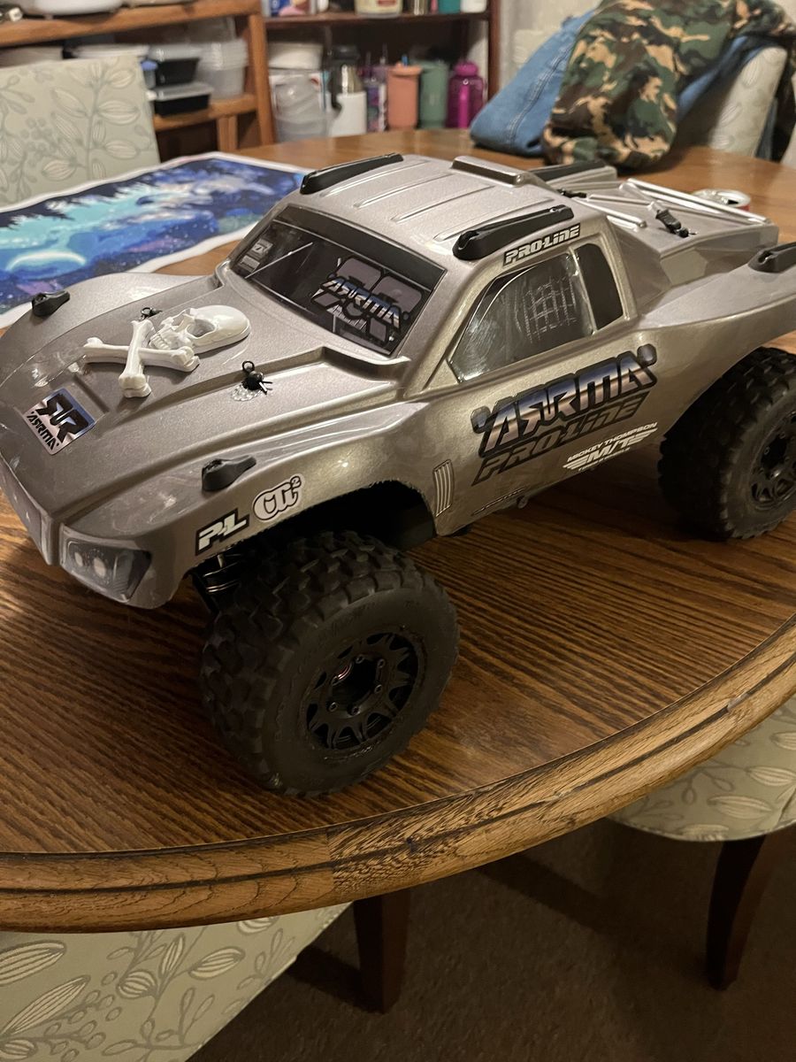 Arrma Senton 6s  ( RTR )