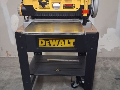 Dewalt 13" Thickness Planer