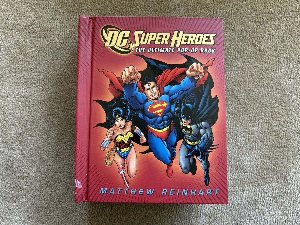DC Super Heroes: The Ultimate Pop-Up Book