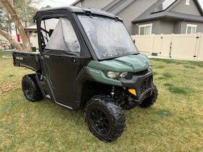 2022 Can-Am Defender