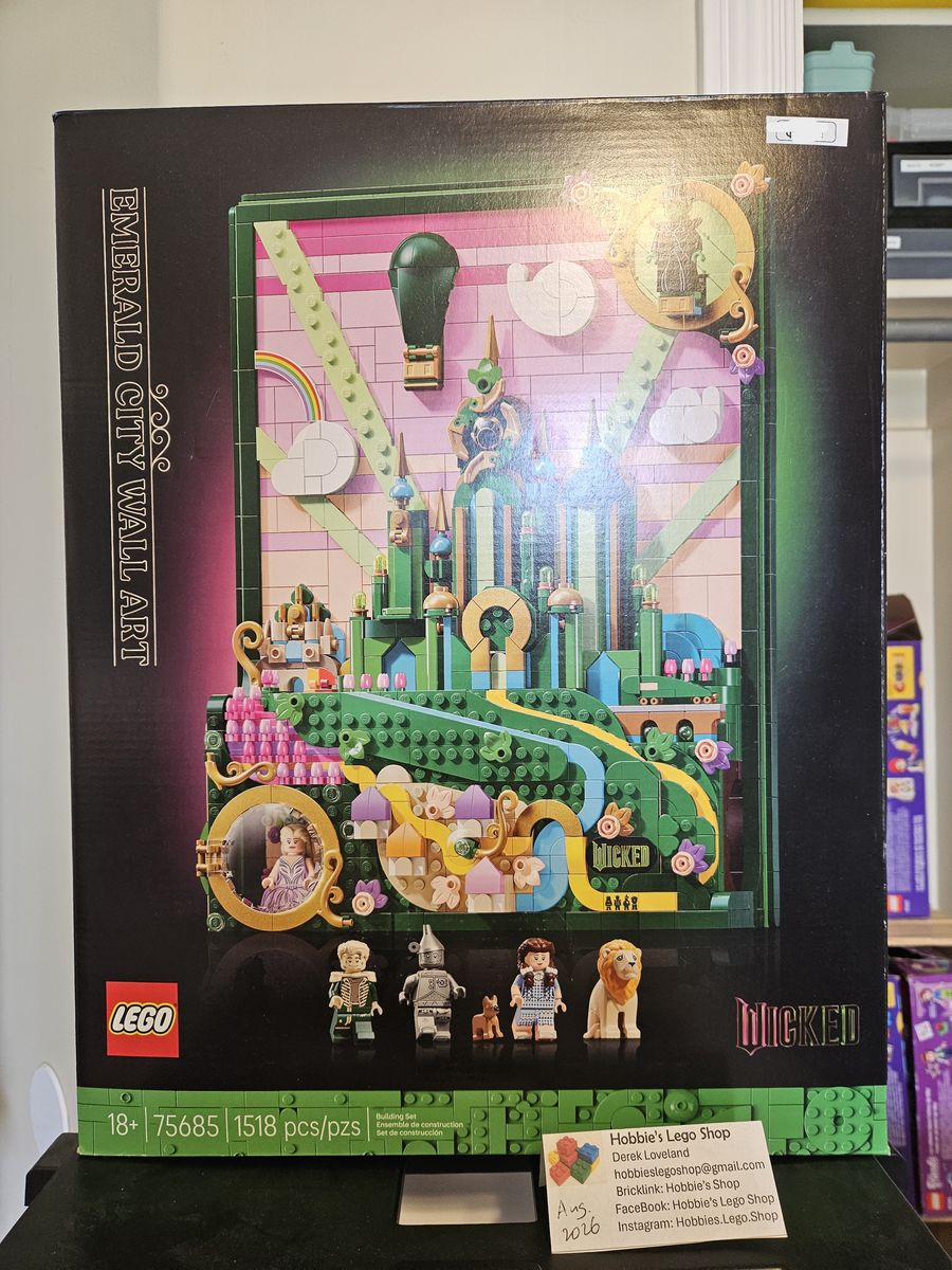Lego Wicked: Emerald City Wall Art (75685)