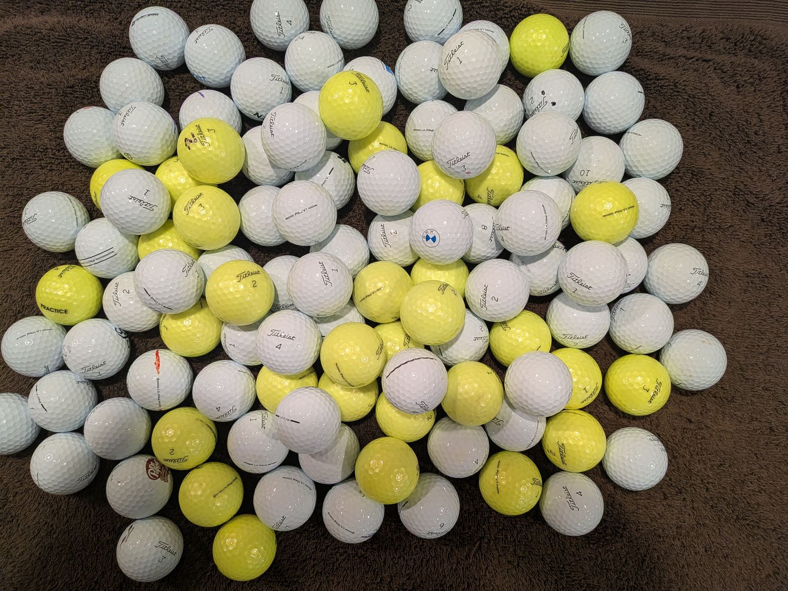 Like new PROV1 or PROV1x golf balls