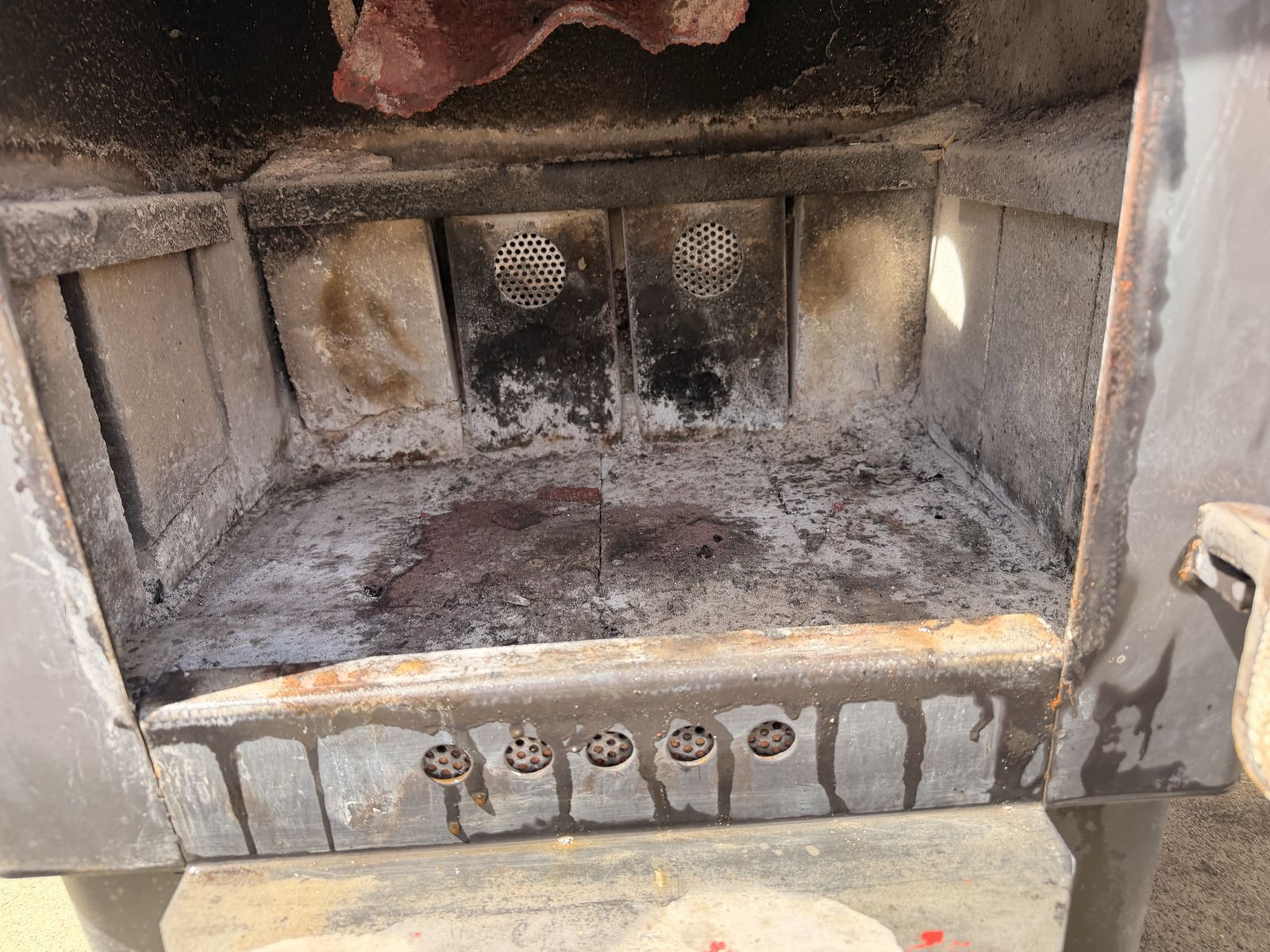 Main image 3