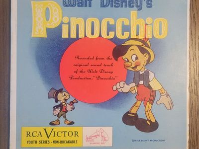 Disney Pinocchio RCA Victor Youth Series Non-Break
