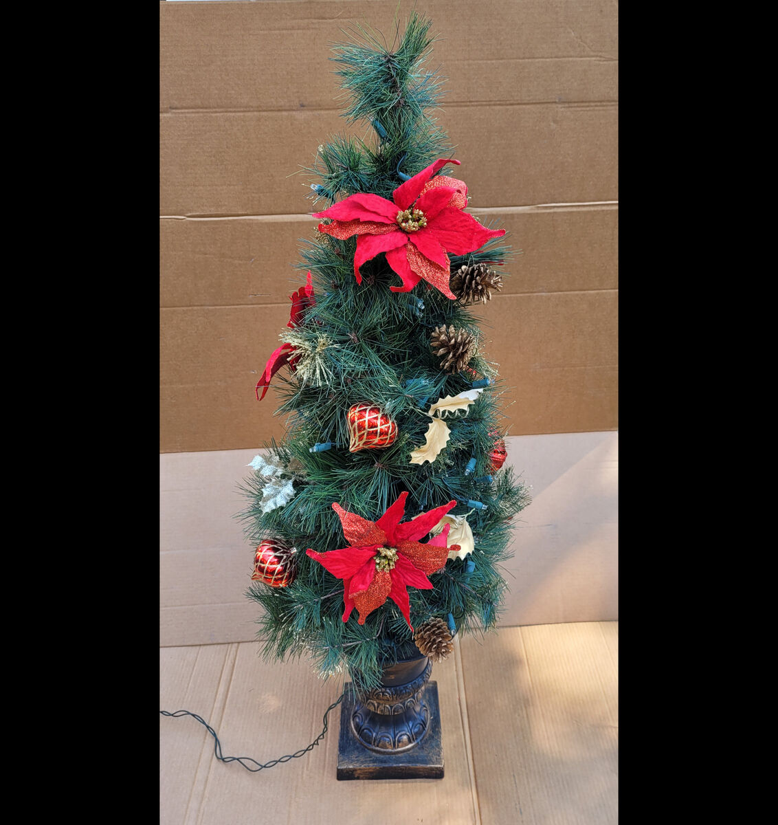 40 Inch Lighted and Decorated Potted Christmas Tree