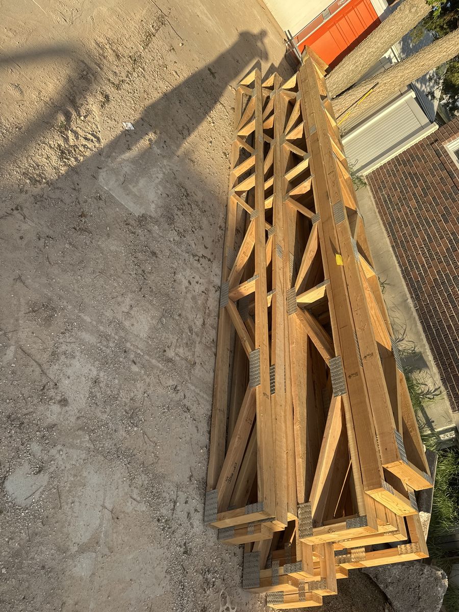Floor trusses
