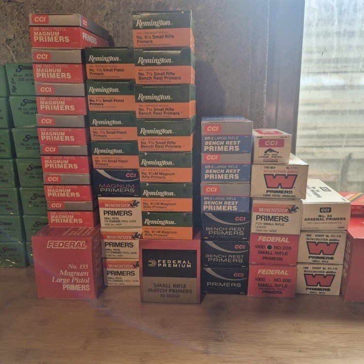 Assorted Lot of 1000ct CCI, Remington, Winchester, Federal Primers - Small/Large Pistol, Small/Large Rifle, Magnum