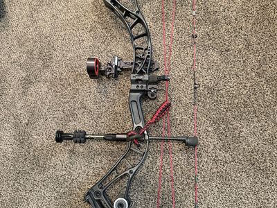Bowtech Solution Full setup with 5 pin slider, Stabilizer, drop away, and quiver.